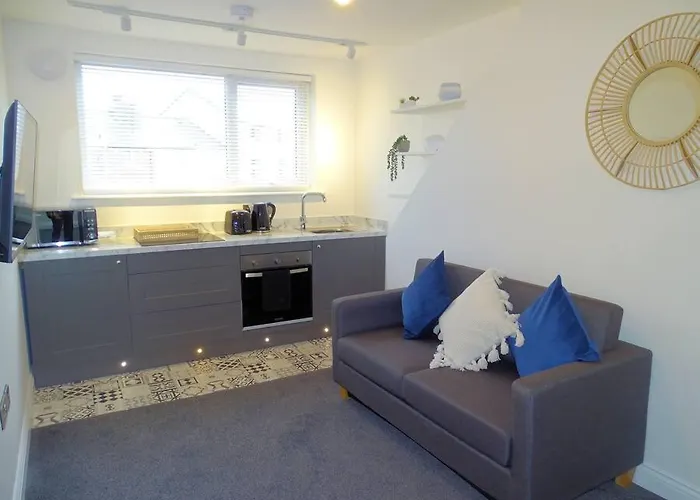 4 - Queens Court Apartament Scarborough